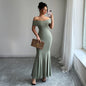 Robe à épaules dénudées