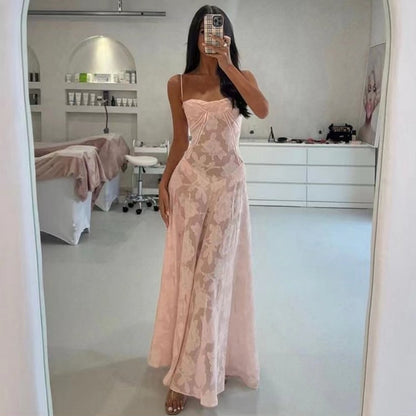 Robe à bretelles en dentelle et fleurs